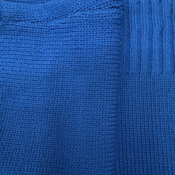 Nirvana Kurt Cobain Grunge Smiley Face Heart Eyes Sweater Blue Men’s S Unisex - Picture 9 of 13